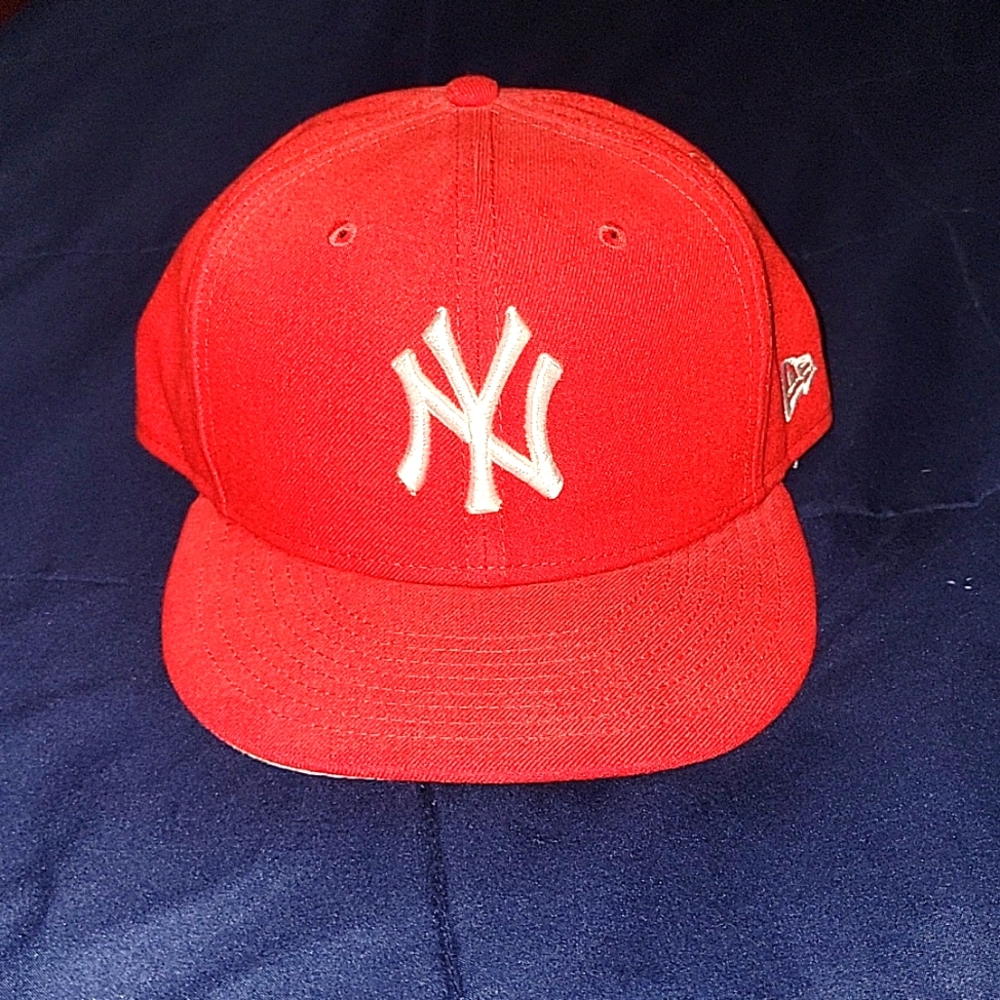 New York Yankee Men's fitted baseball cap